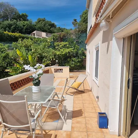 T2 Dolce Avec Piscine Et Vue Mandelieu