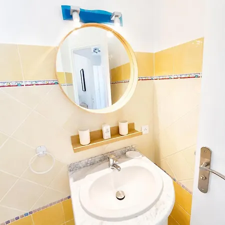 T2 Dolce Avec Piscine Et Vue * Mandelieu
